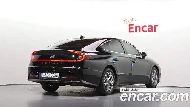 Hyundai Sonata — Фото автомобиля 2