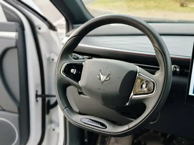 Arcfox Alpha T5 — Фото автомобиля 3