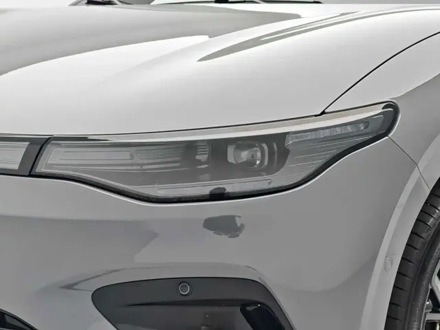 Leapmotor Lafa 5 — Фото автомобиля 10