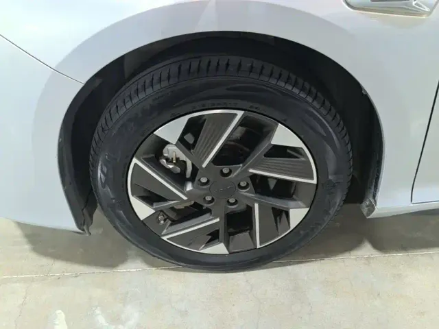 GAC Aion S Plus — Фото автомобиля 22