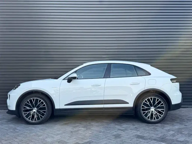 Porsche Macan EV — Фото автомобиля 5
