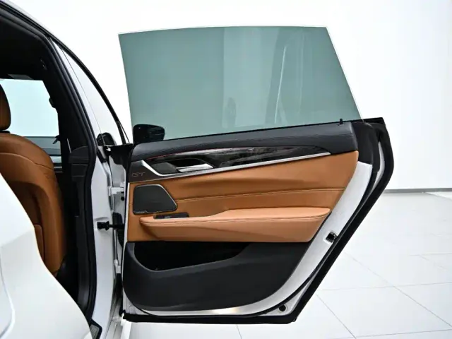 BMW 6 Series Gran Turismo — Фото автомобиля 23