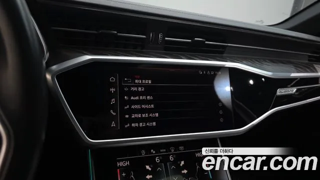 Audi A6 45 TFSI quattro Premium — Фото автомобиля 16