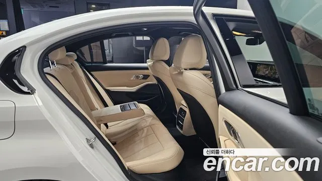 BMW 3-Series 3 серия (G20) 320i M Sport — Фото автомобиля 10