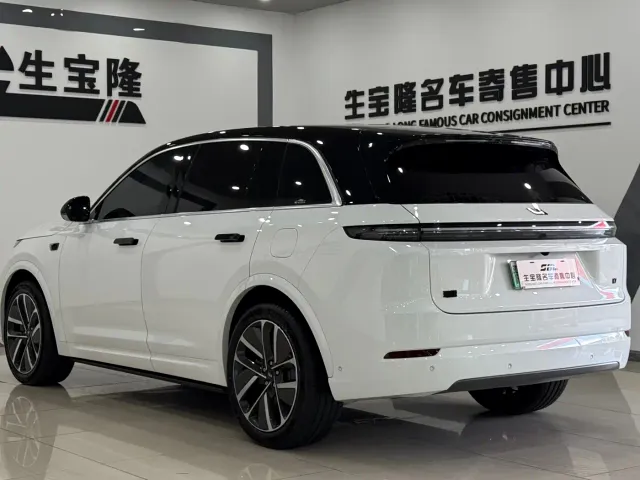 Li Auto L7 — Фото автомобиля 6