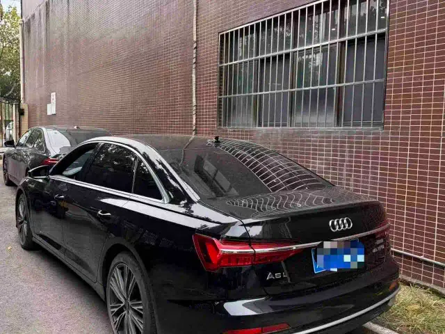 Audi A6L — Фото автомобиля 12
