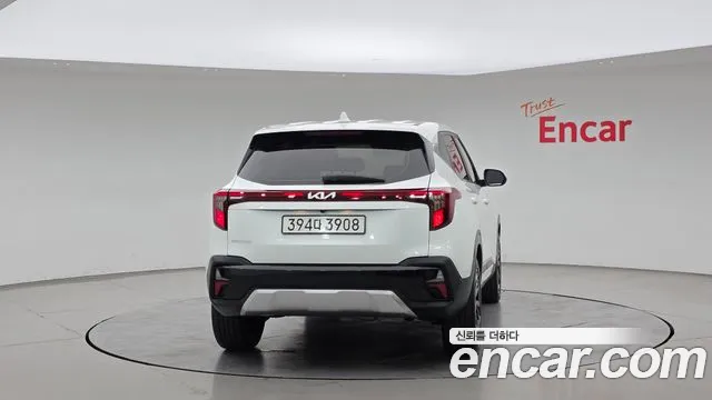 Kia Seltos New — Фото автомобиля 4