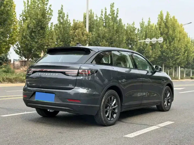 Leapmotor C11 — Фото автомобиля 7