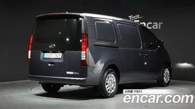 Hyundai Staria Staria Карго 3 места — Фото автомобиля 2