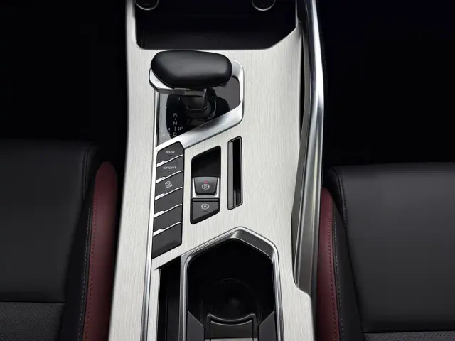 Geely Binyue — Фото автомобиля 12