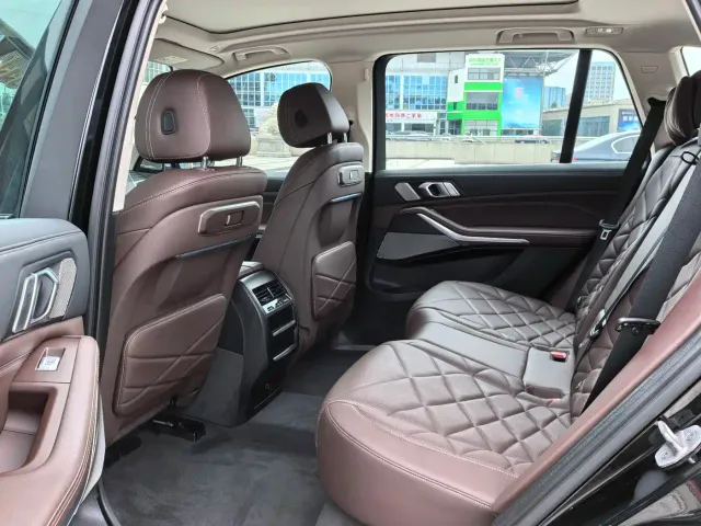 BMW X5 — Фото автомобиля 9