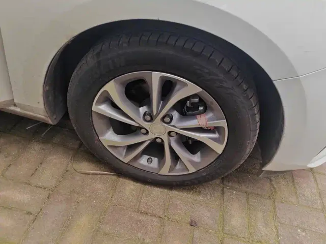 Buick Verano — Фото автомобиля 6