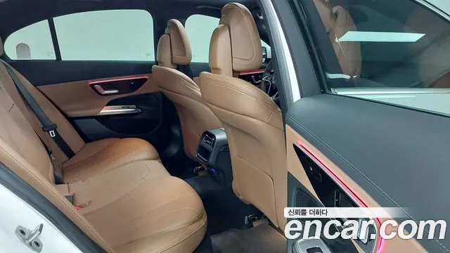Mercedes-Benz E-Class W214 — Фото автомобиля 10