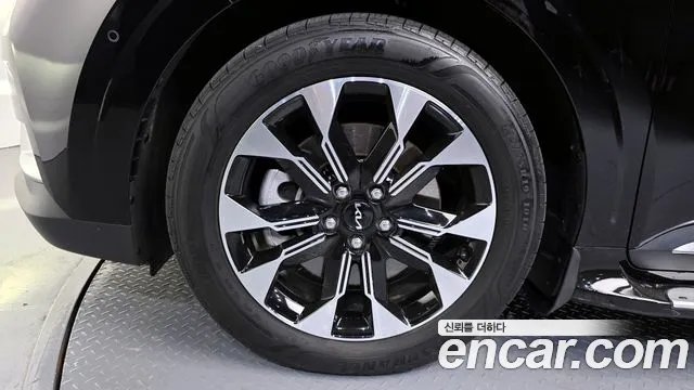 Kia Canival Carnival 4 поколение Бензин 9 мест Noblesse — Фото автомобиля 5