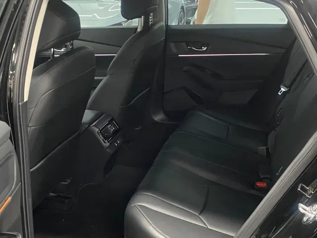Honda Accord — Фото автомобиля 11