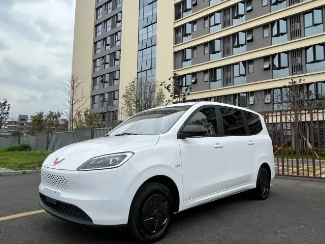 Фотография автомобиля — Wuling Hongguang
