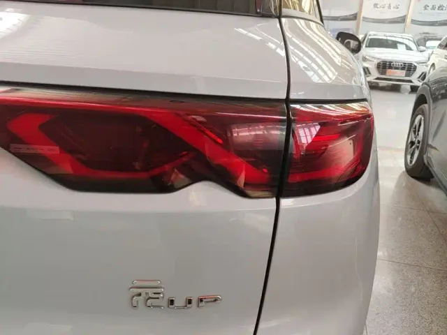 BYD Yuan UP — Фото автомобиля 7