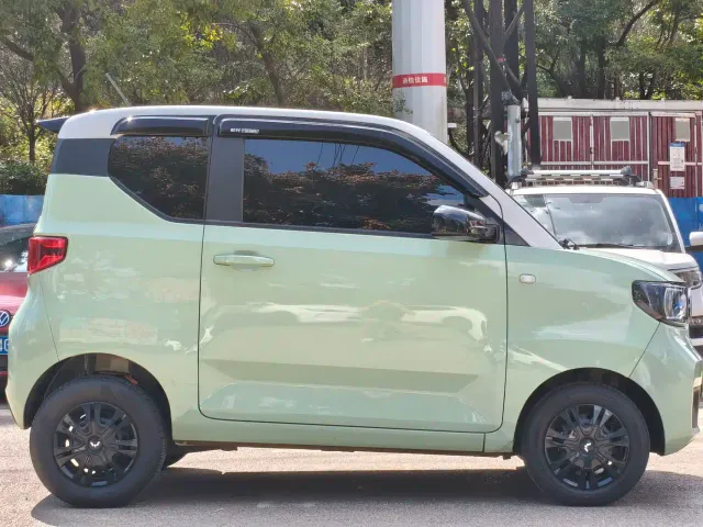 Wuling Hongguang Mini EV — Фото автомобиля 7