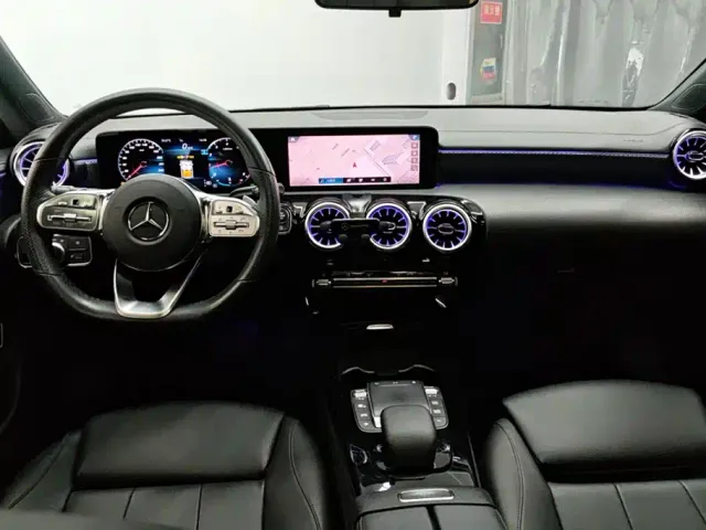 Mercedes-Benz A-Class — Фото автомобиля 12