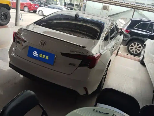 Honda Integra — Фото автомобиля 3