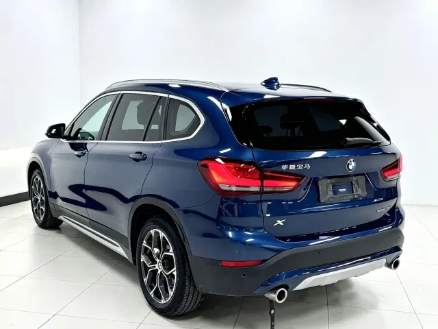 BMW X1 — Фото автомобиля 4
