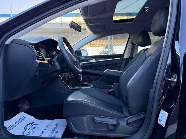 Volkswagen Passat — Фото автомобиля 9