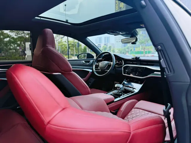 Audi A7L — Фото автомобиля 22