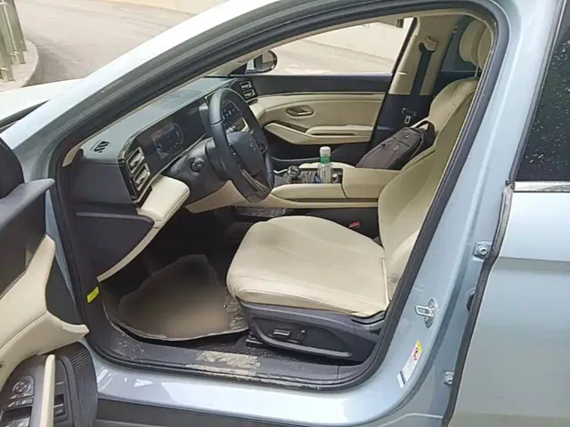 BYD Qin L — Фото автомобиля 14