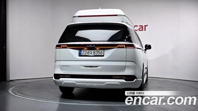 Kia Canival Carnival 4 поколение Дизель 9 мест Hi-Limousine(Спецкузов) — Фото автомобиля 2