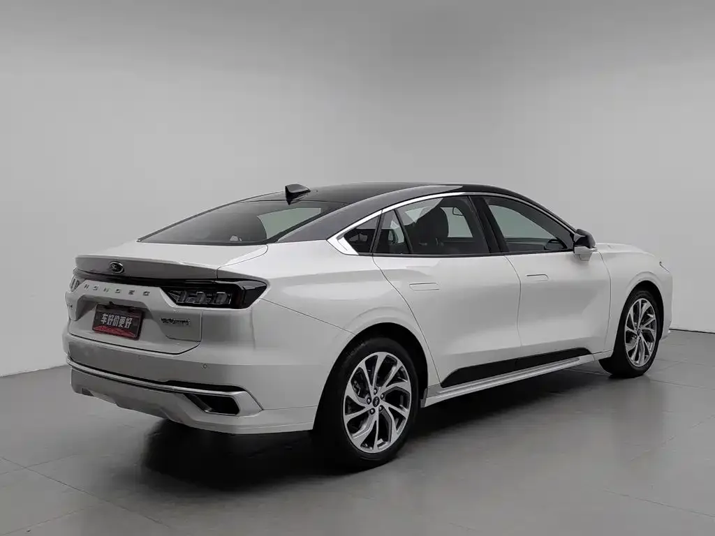 Ford Mondeo 2022 Facelift EcoBoost 245 Premium — Фото автомобиля 2