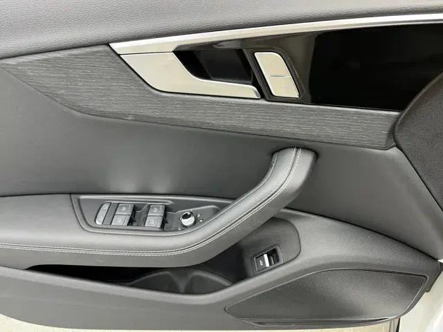 Audi A4L — Фото автомобиля 20