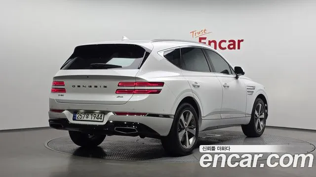 Genesis GV80 2.5T Бензин AWD — Фото автомобиля 2