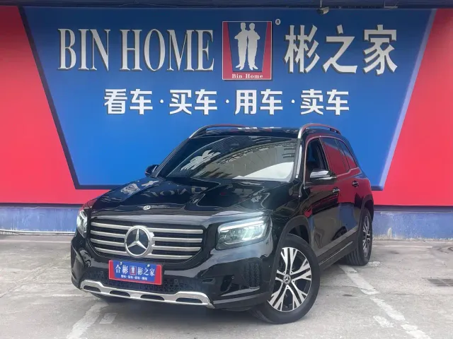 Фотография автомобиля — Mercedes-Benz GLB-Class