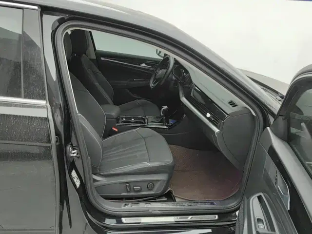 Volkswagen Passat — Фото автомобиля 8