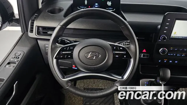 Hyundai Staria Staria L3.5 Инвалидная коляска Подъёмник/Slope — Фото автомобиля 15