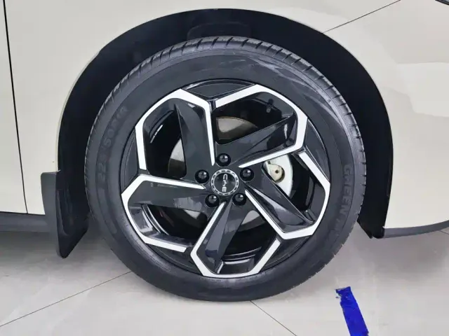 BYD Seal 06 — Фото автомобиля 6