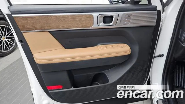 Hyundai Santafe Santa Fe (MX5) Бензин 2.5T 2WD — Фото автомобиля 24