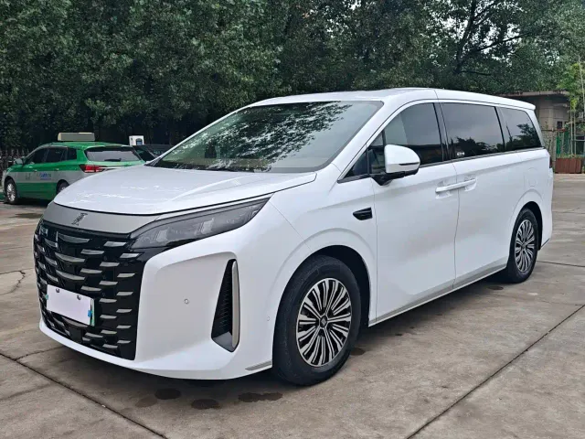 Фотография автомобиля — BYD Xia