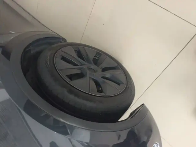 Tesla Model Y — Фото автомобиля 24