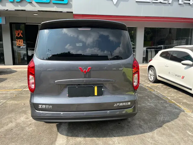Wuling Hongguang — Фото автомобиля 4