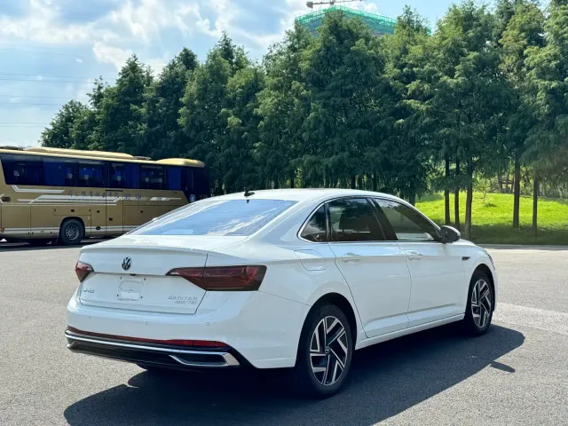 Volkswagen Sagitar — Фото автомобиля 16