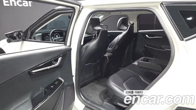 Kia EV6 — Фото автомобиля 16