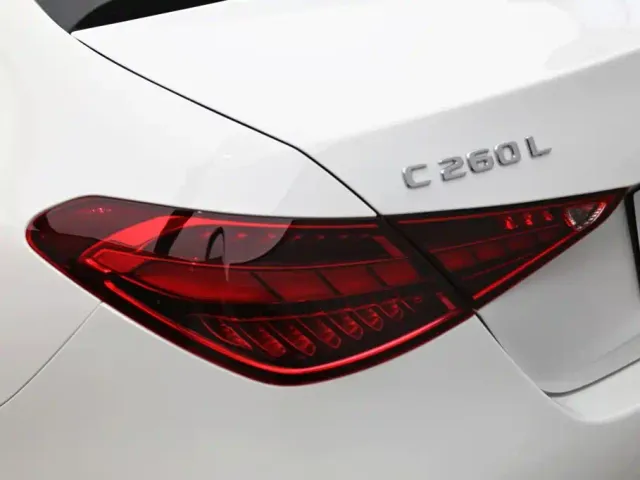 Mercedes-Benz C-Class — Фото автомобиля 27