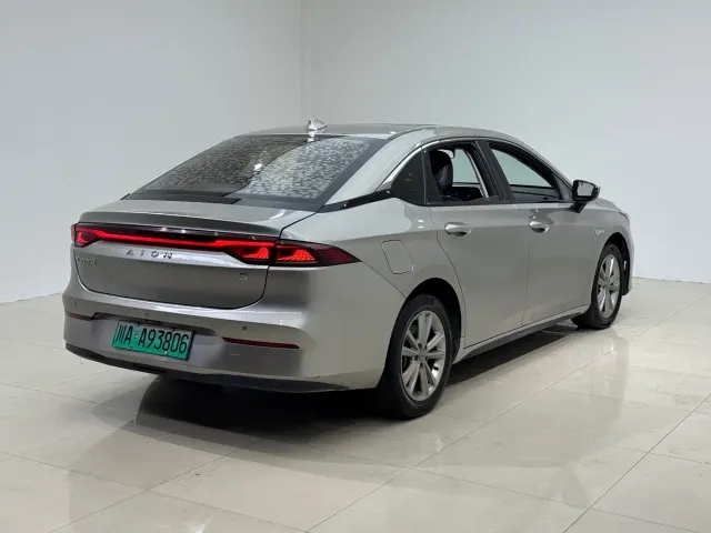 GAC Aion S — Фото автомобиля 10