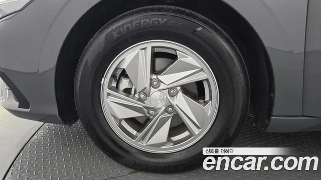 Hyundai Avante CN7 — Фото автомобиля 5