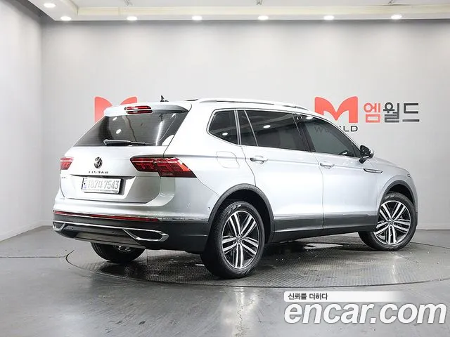 Volkswagen Tiguan — Фото автомобиля 4