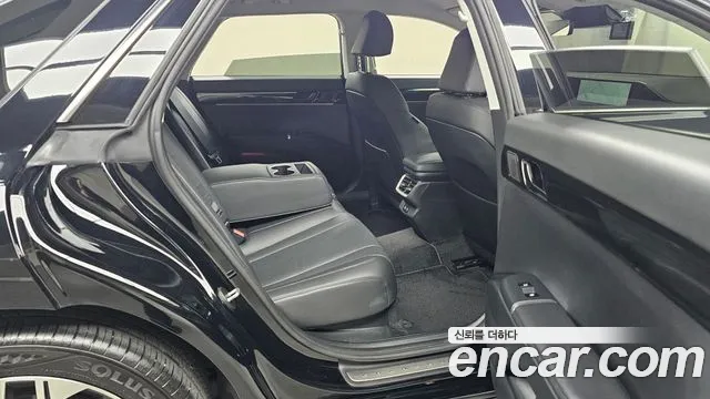 Hyundai Grandeur GN7 — Фото автомобиля 17