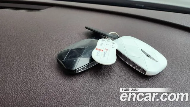 Genesis G90 Бензин 3.5 турбо AWD — Фото автомобиля 25