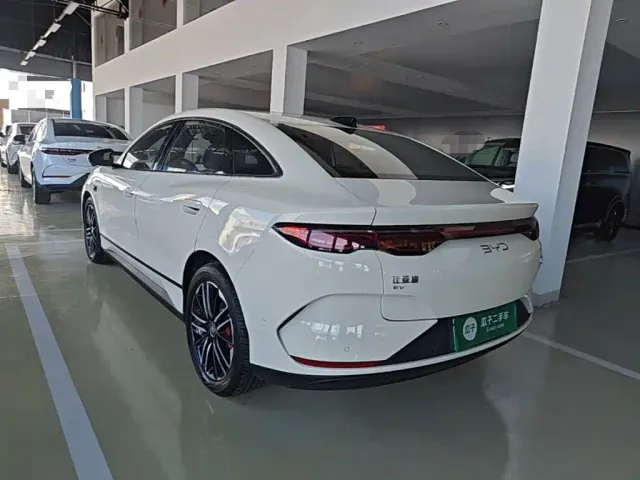 BYD Qin L — Фото автомобиля 4