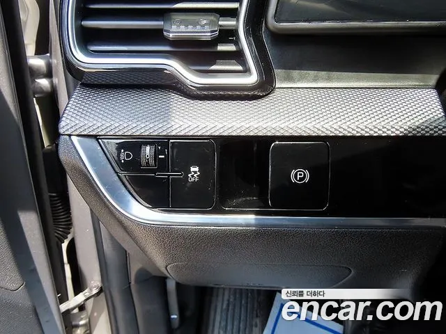 Kia Sportage Sportage 5-е поколение Бензин 1.6 Turbo 4WD — Фото автомобиля 12